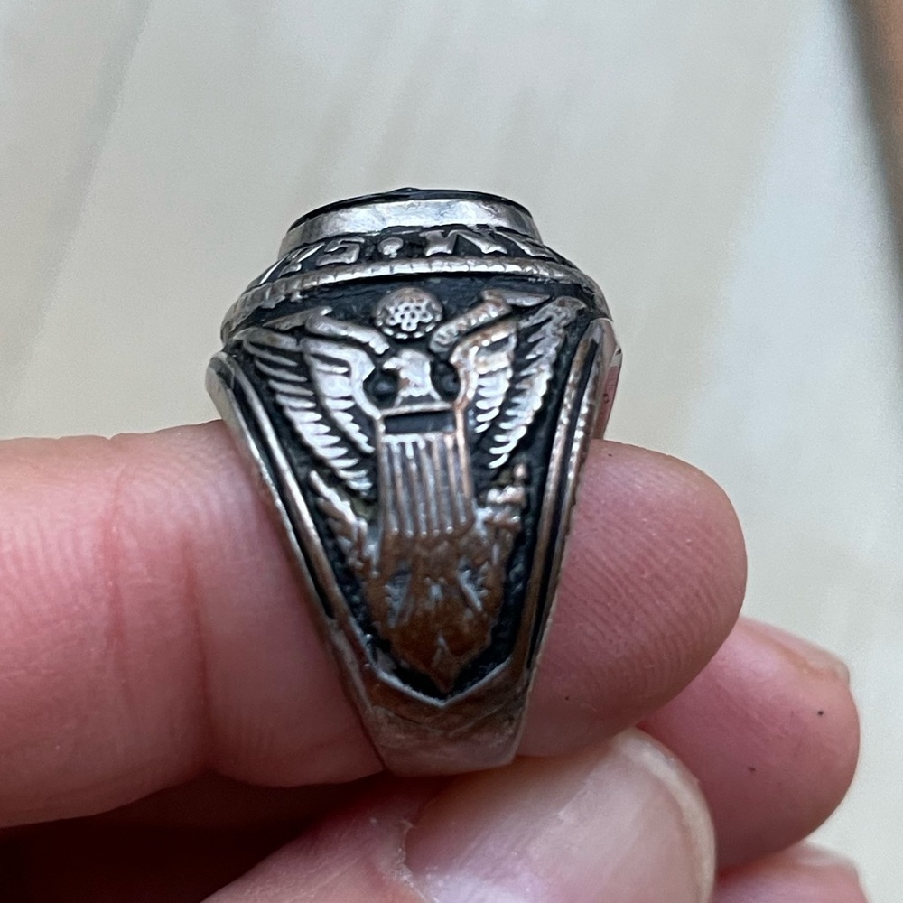 Ring - Picture 3 of 12